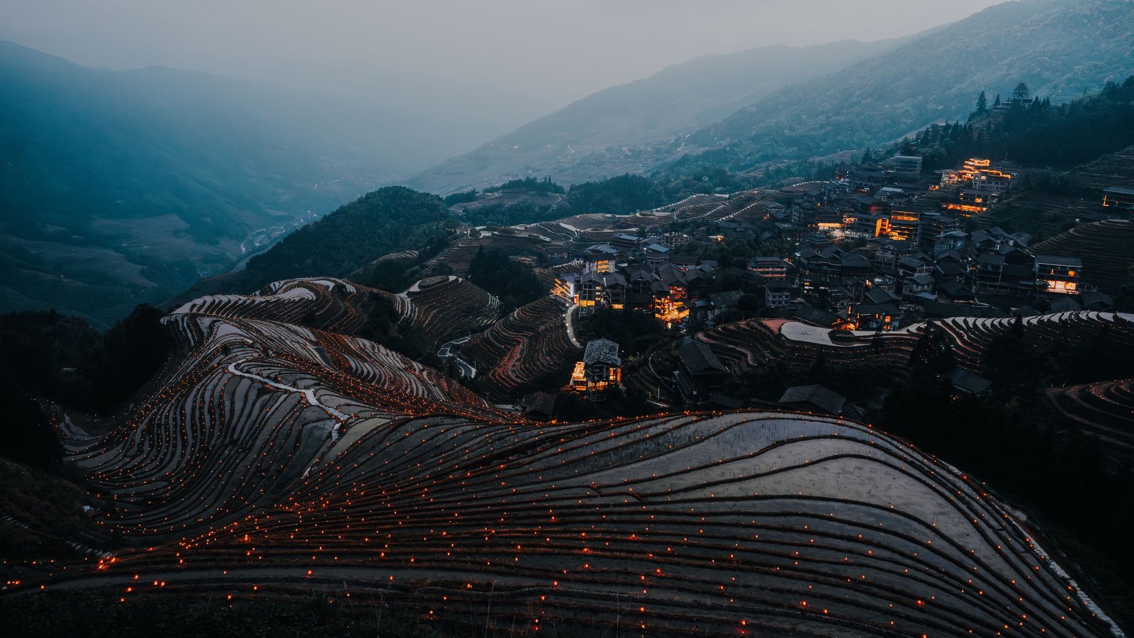 Karst mountains and Li River at sunrise